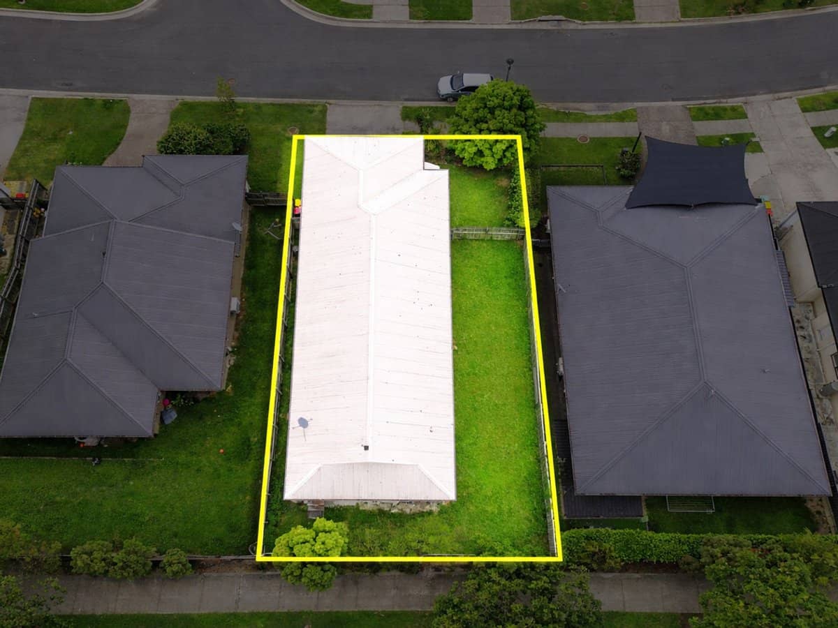 16 Cassidy Crescent, WILLOW VALE - Thumbnail 24