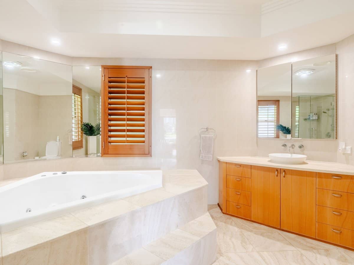 40 Admiralty Drive, SURFERS PARADISE - Thumbnail 18