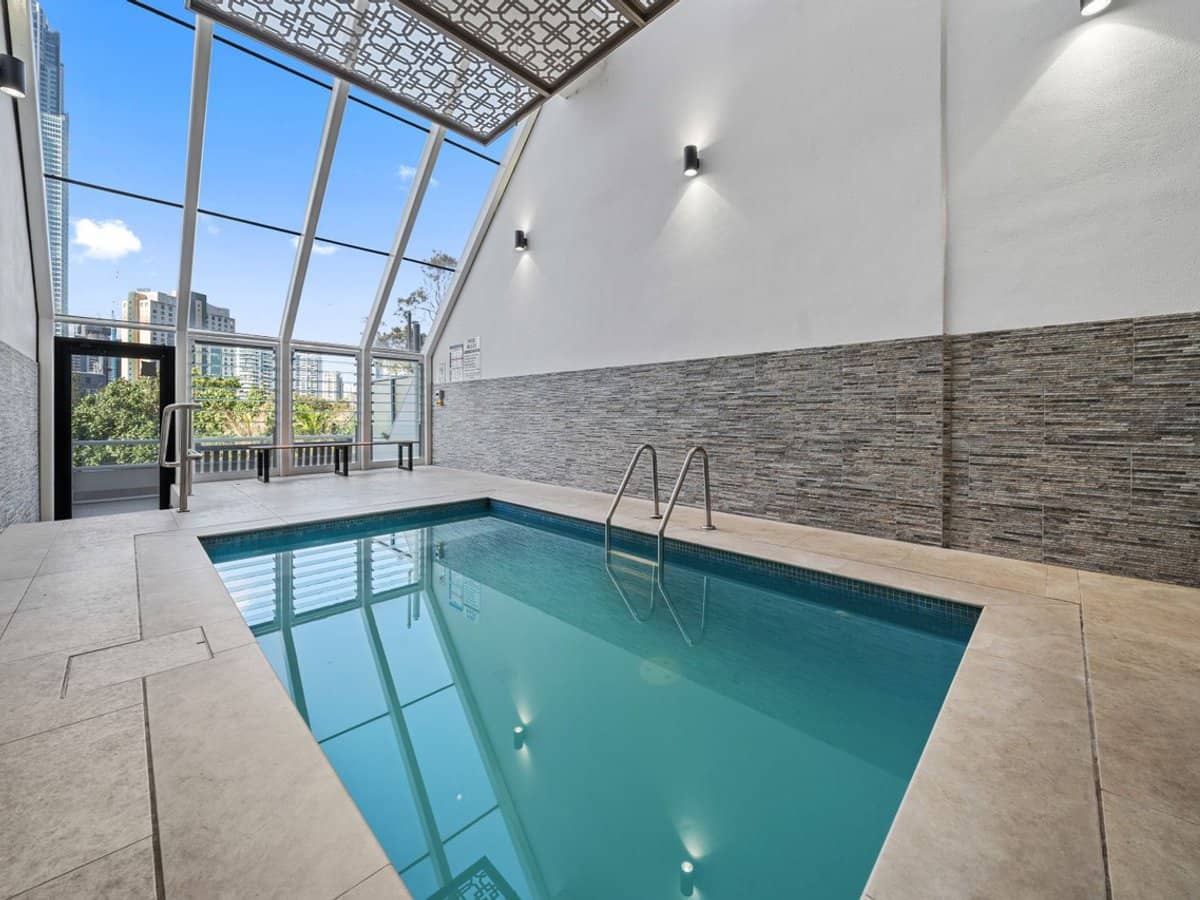 70 Remembrance Drive, SURFERS PARADISE - Thumbnail 9