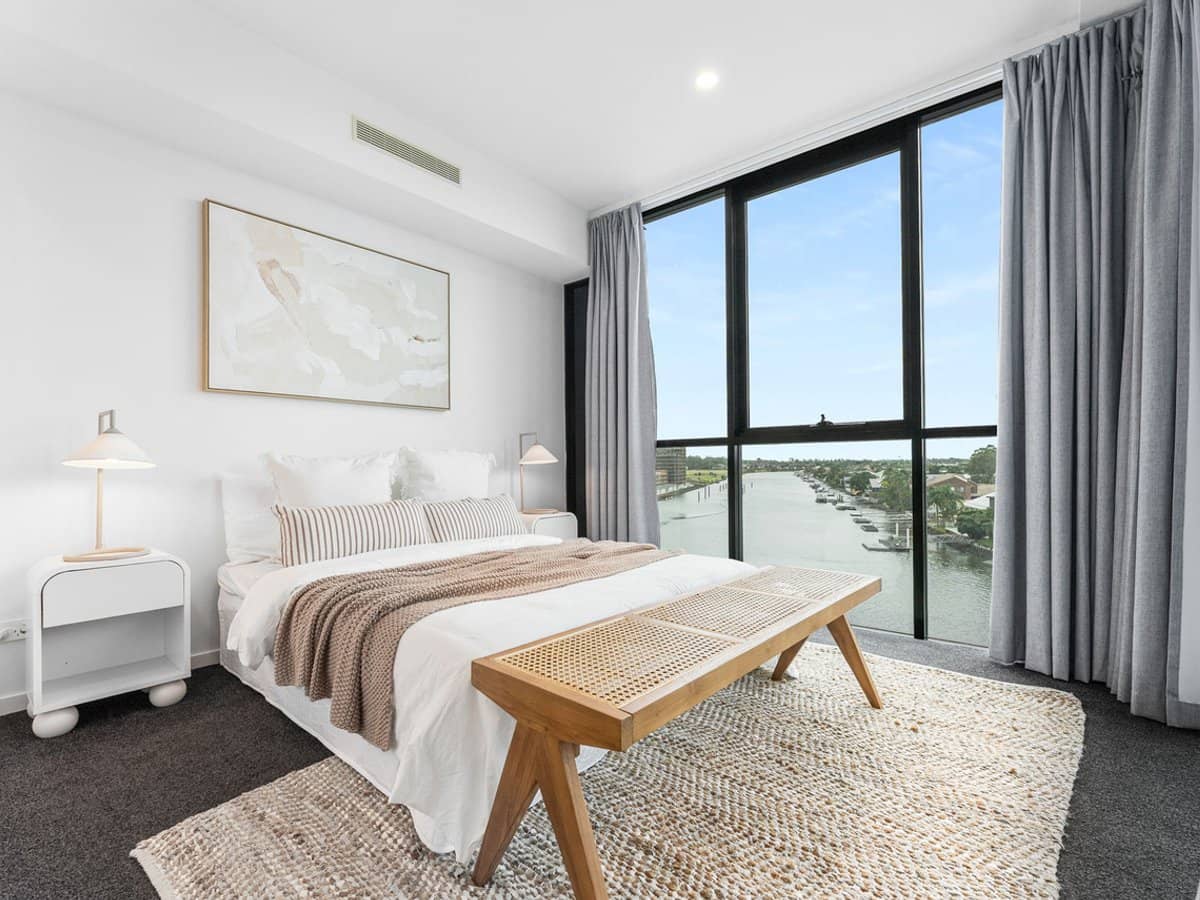 5 Harbour Side Court, BIGGERA WATERS - Thumbnail 4