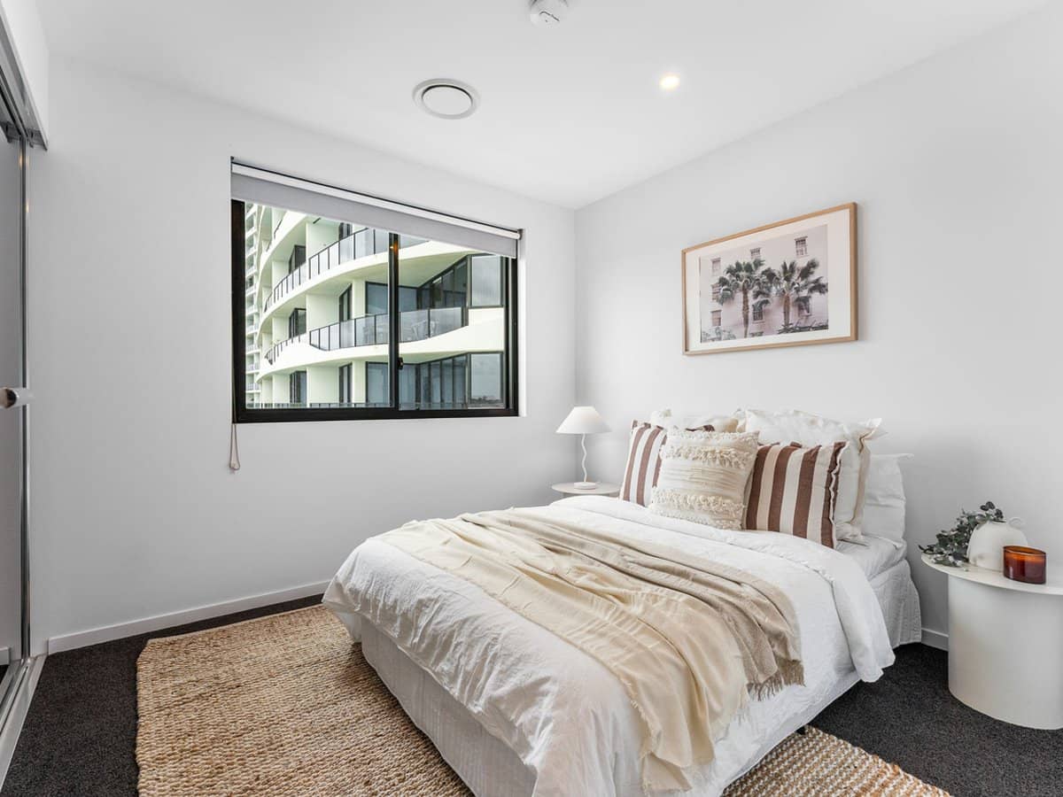 5 Harbour Side Court, BIGGERA WATERS - Thumbnail 12