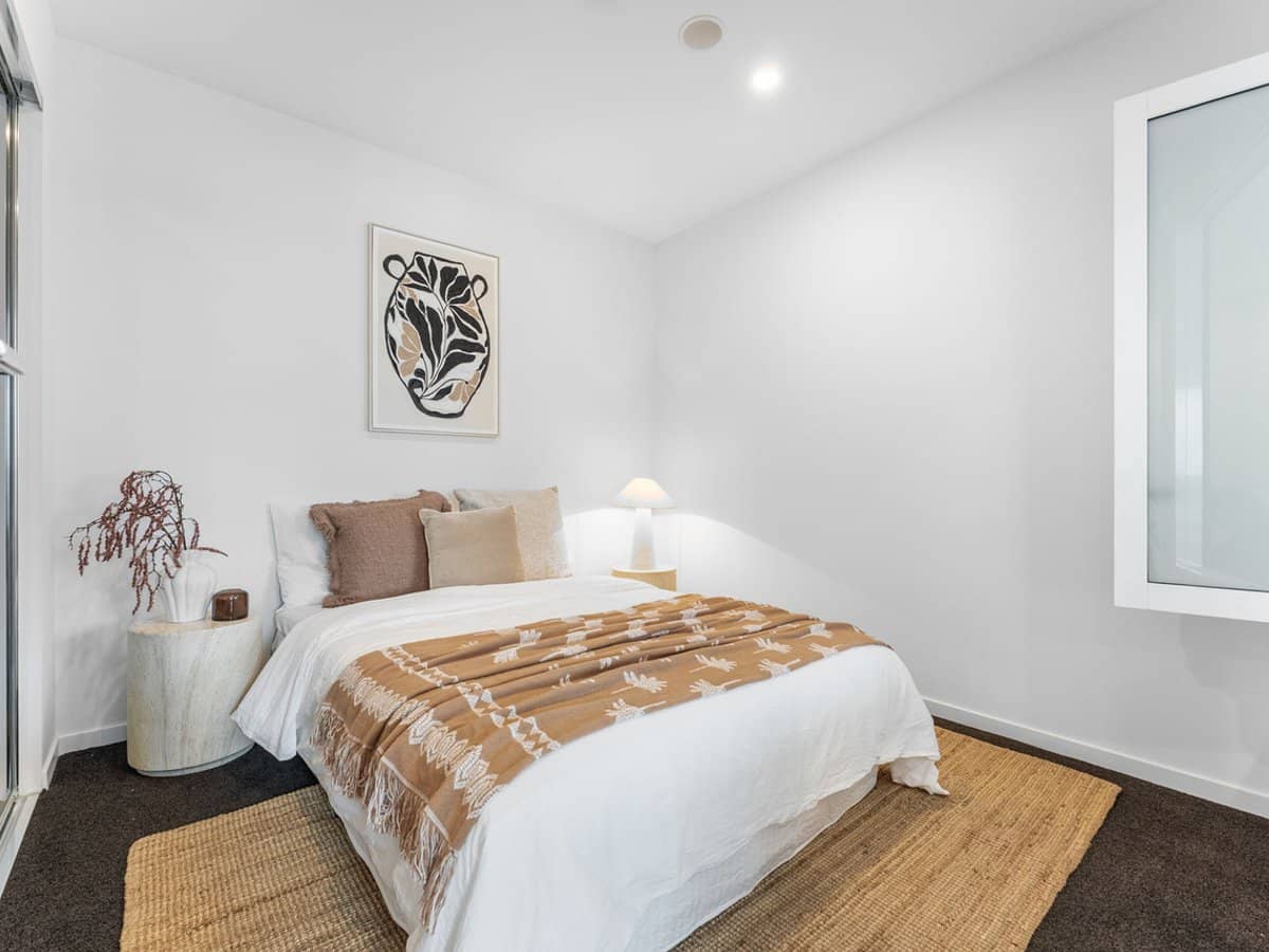 5 Harbour Side Court, BIGGERA WATERS - Thumbnail 13