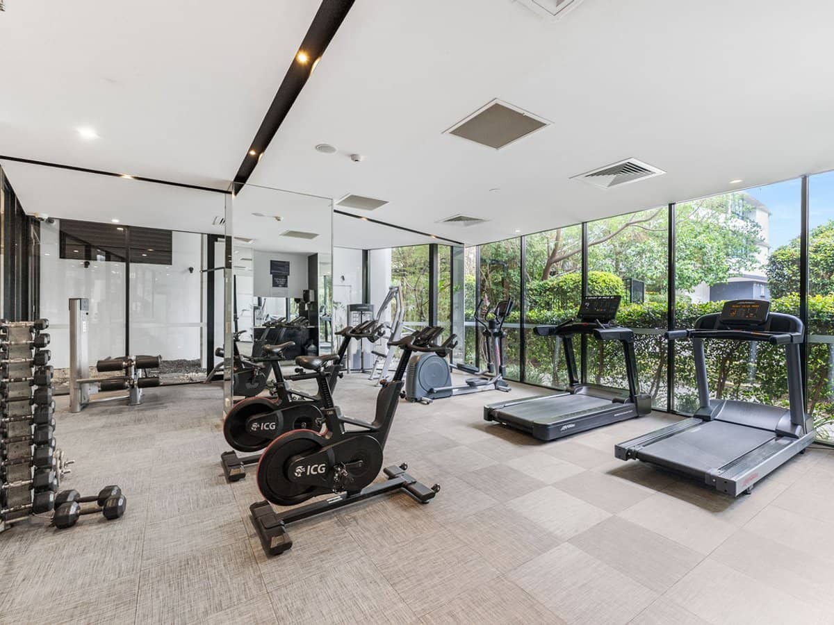 5 Harbour Side Court, BIGGERA WATERS - Thumbnail 14