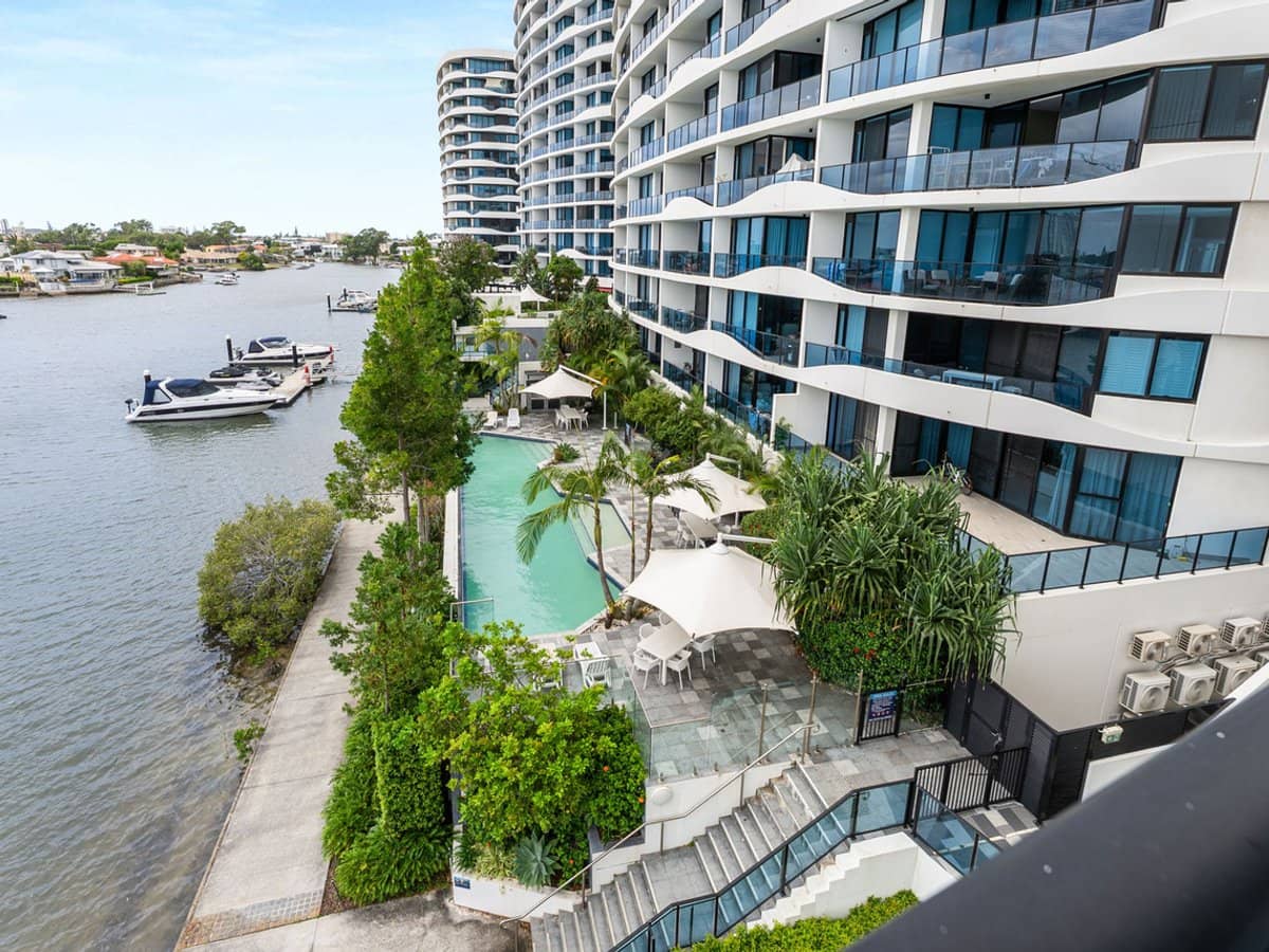 5 Harbour Side Court, BIGGERA WATERS - Thumbnail 17