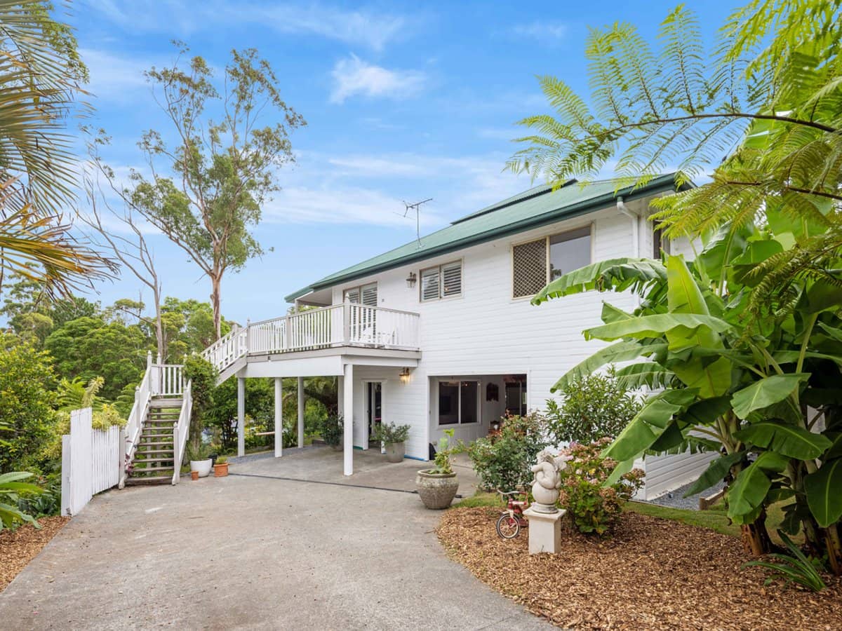 32 Tolima Drive, Tamborine Mountain - Thumbnail 2