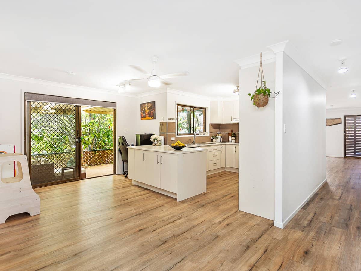 10 Dewar Court, HIGHLAND PARK - Thumbnail 12