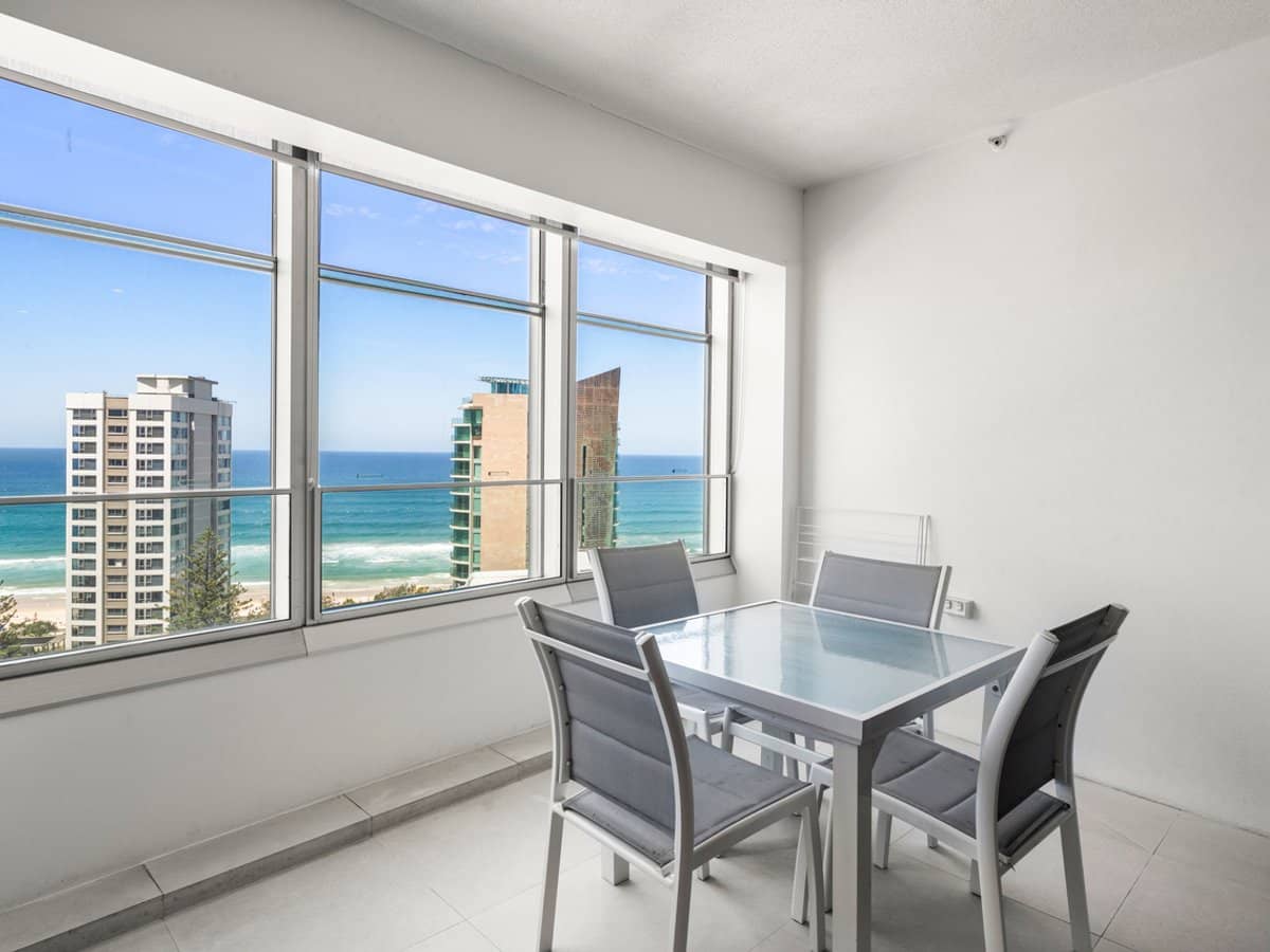 9 Hamilton Avenue, SURFERS PARADISE - Thumbnail 3