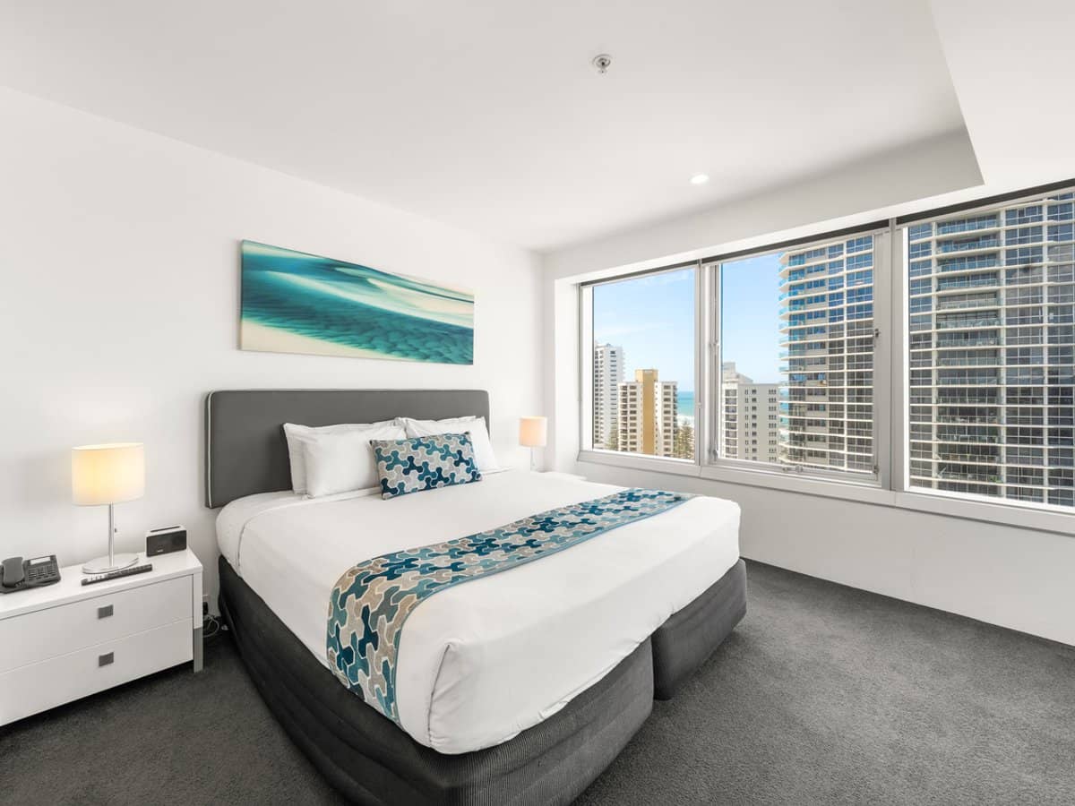 9 Hamilton Avenue, SURFERS PARADISE - Thumbnail 7