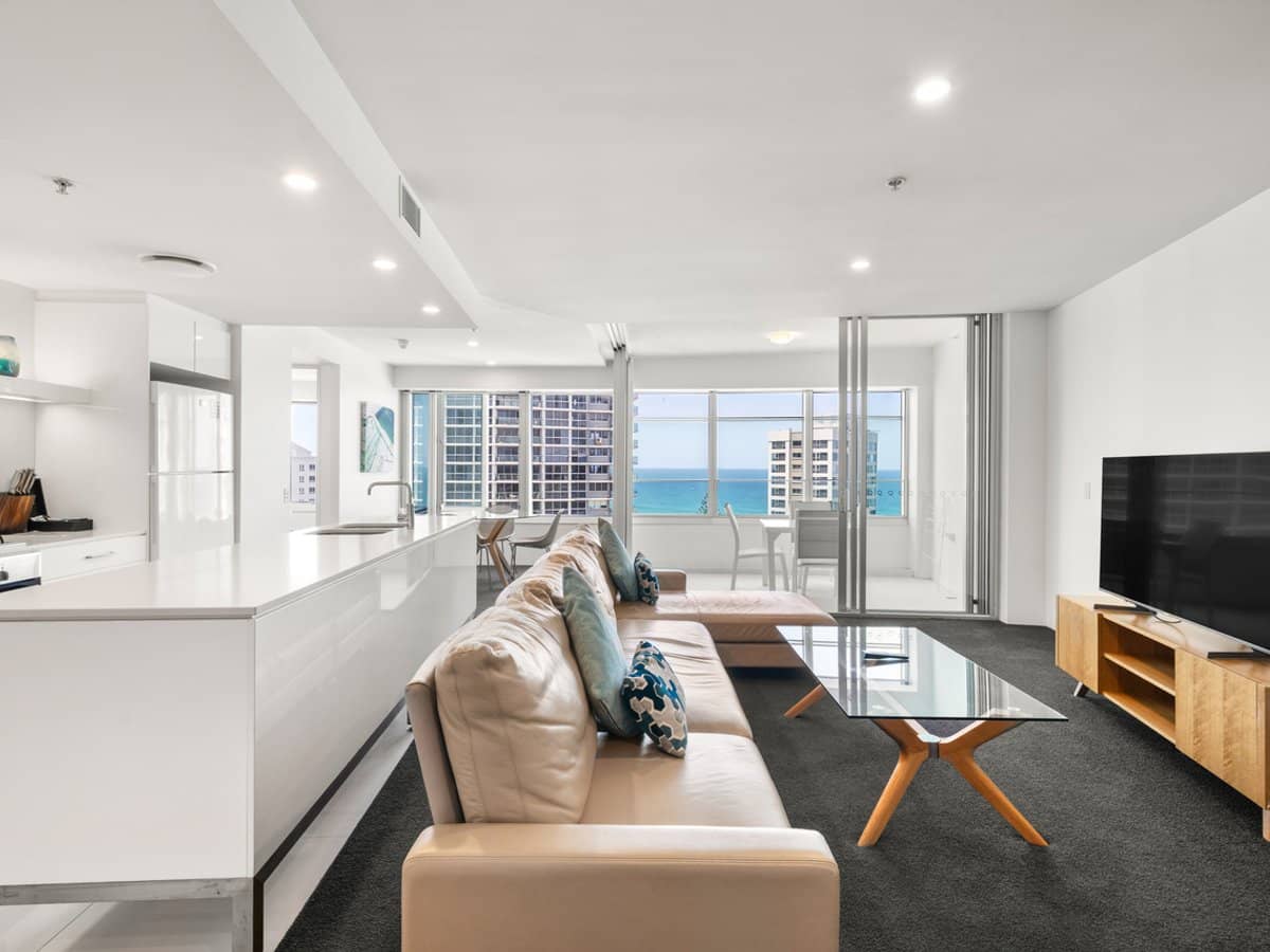 9 Hamilton Avenue, SURFERS PARADISE - Thumbnail 10