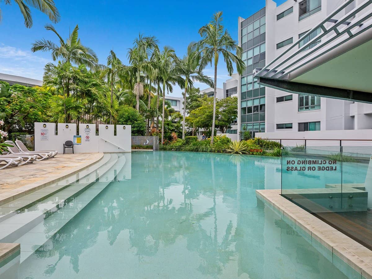 28 Bayview Street, Runaway Bay - Thumbnail 1