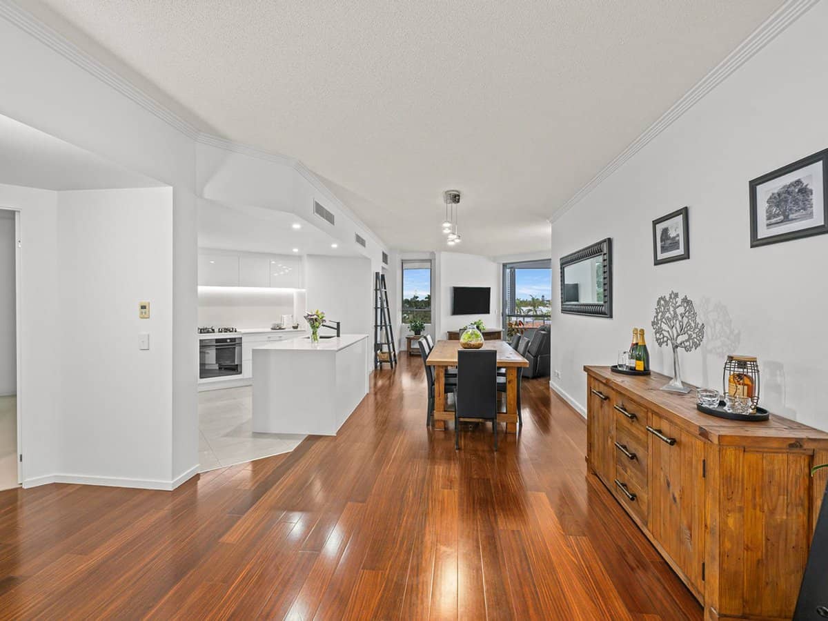 28 Bayview Street, Runaway Bay - Thumbnail 7