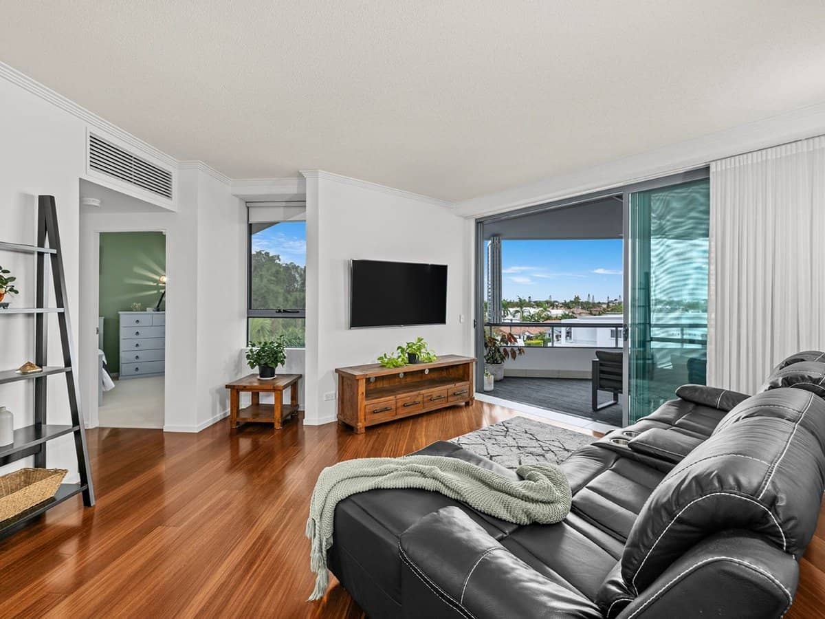 28 Bayview Street, Runaway Bay - Thumbnail 9