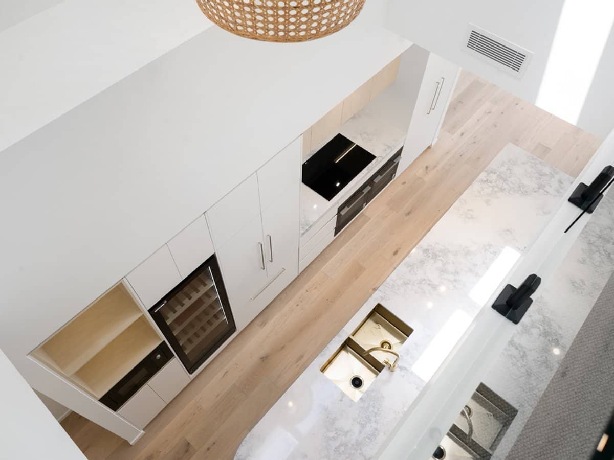 10-12 Jennifer Avenue, RUNAWAY BAY - Thumbnail 13