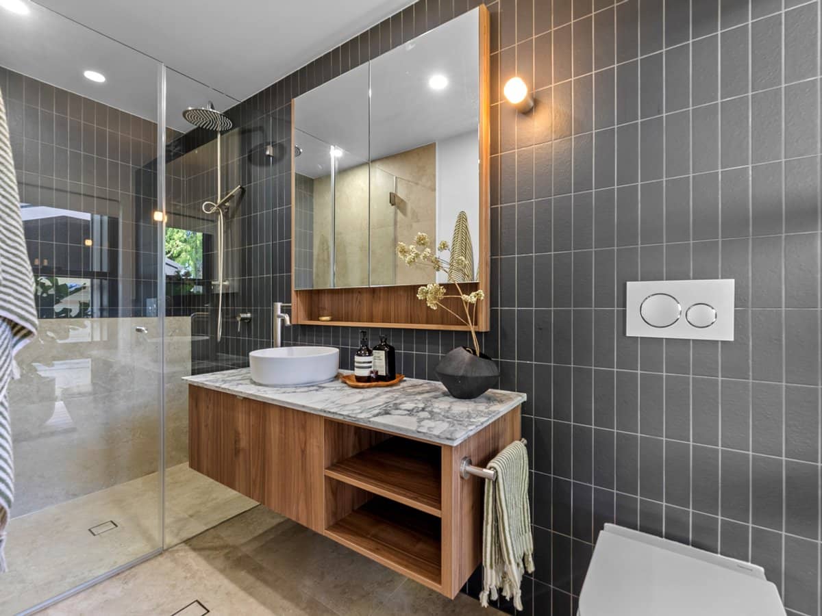 1/189 Bayview Street, Runaway Bay - Thumbnail 14