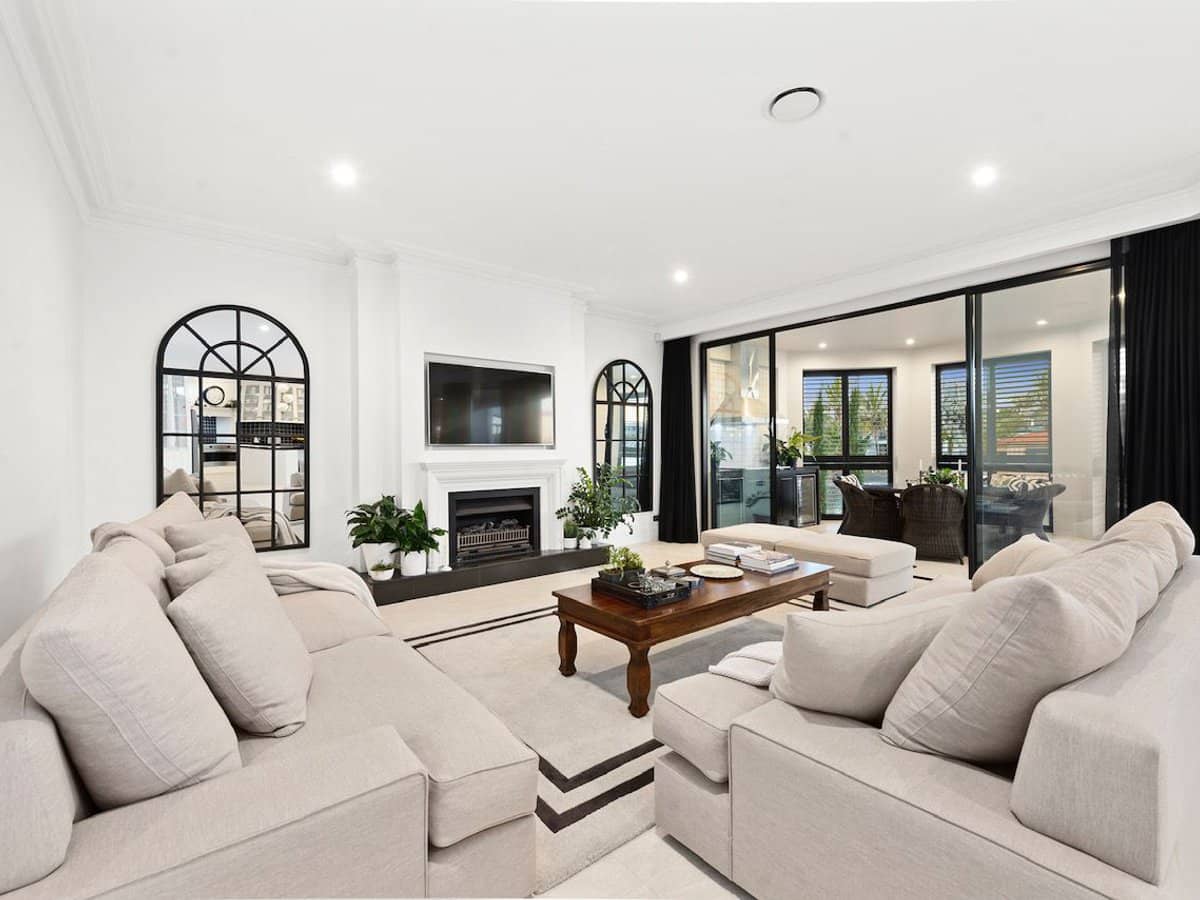 62 King Charles Drive, Sovereign Islands - Thumbnail 4