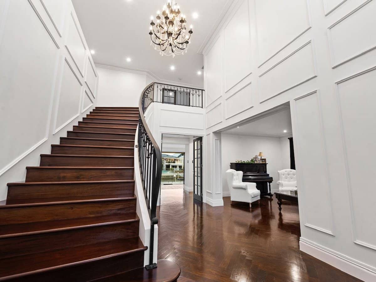 62 King Charles Drive, Sovereign Islands - Thumbnail 9