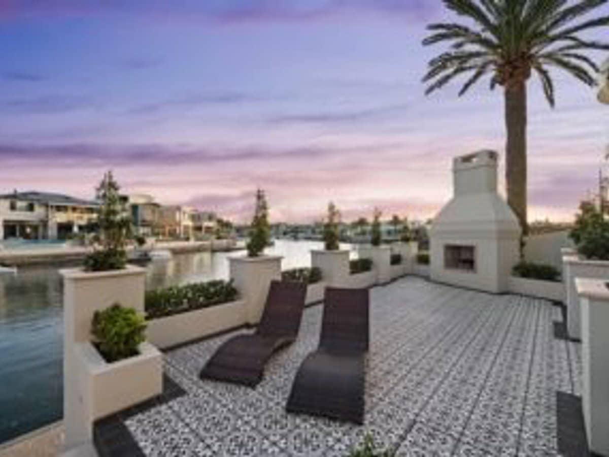 62 King Charles Drive, Sovereign Islands - Thumbnail 13