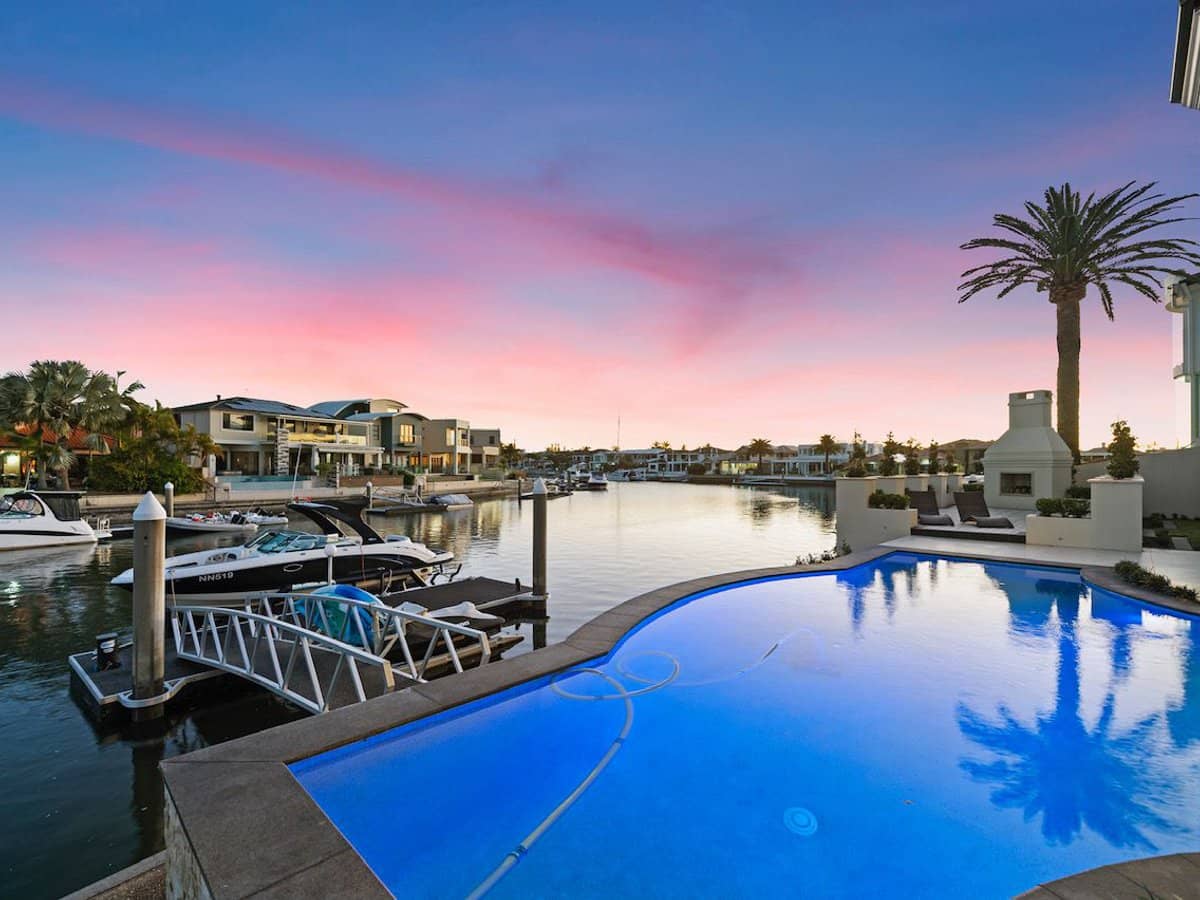 62 King Charles Drive, Sovereign Islands - Thumbnail 14