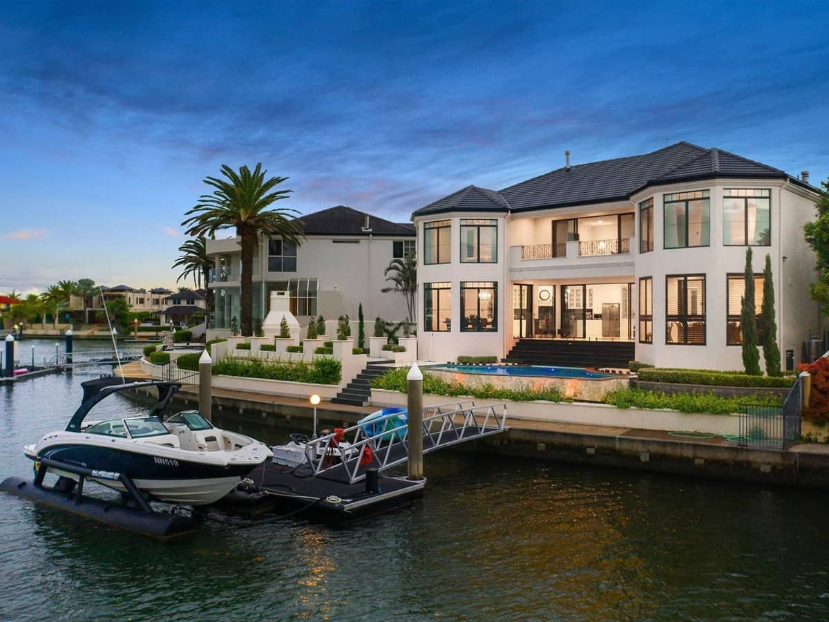 62 King Charles Drive, Sovereign Islands - Thumbnail 19