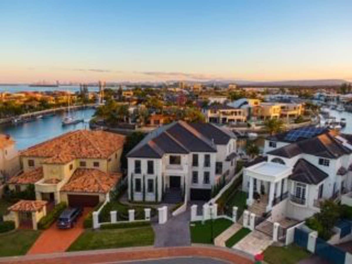 62 King Charles Drive, Sovereign Islands - Thumbnail 20