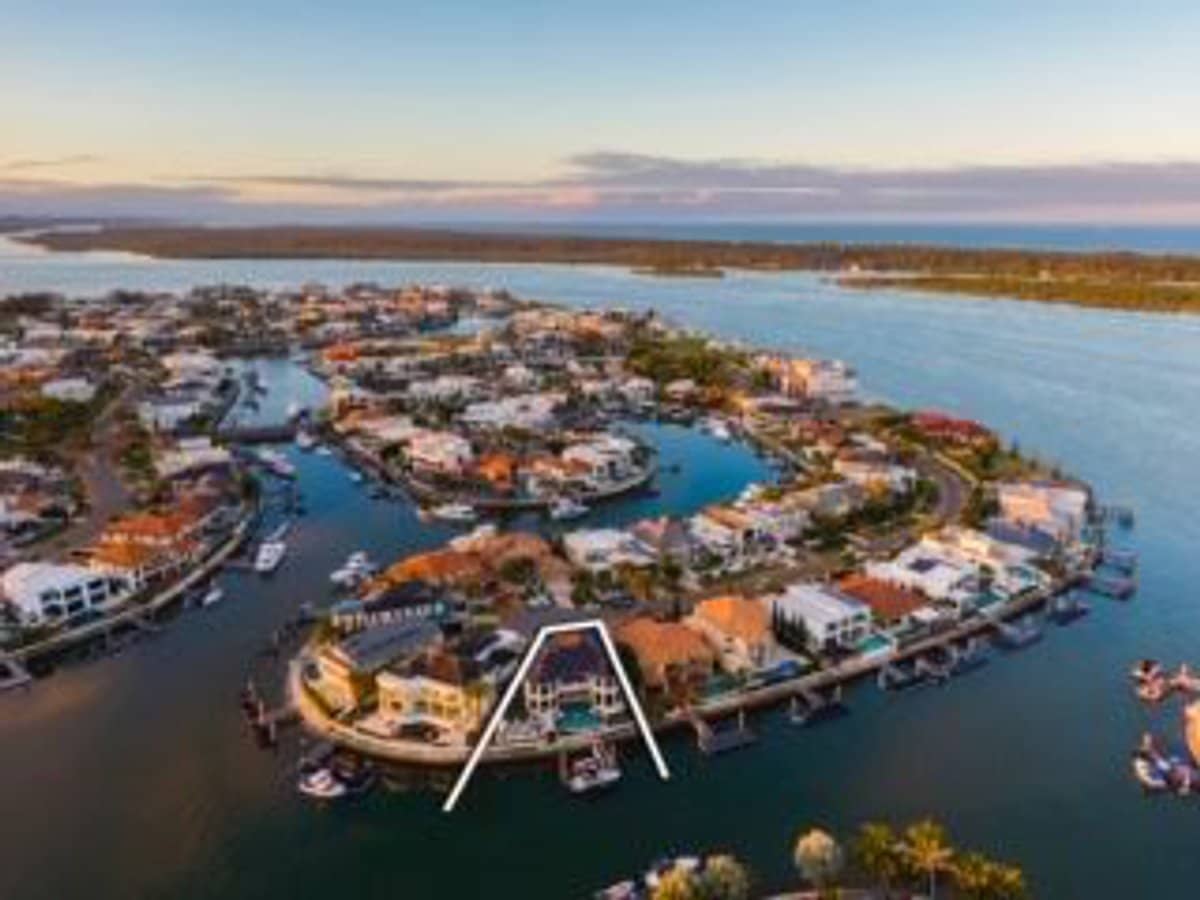 62 King Charles Drive, Sovereign Islands - Thumbnail 23