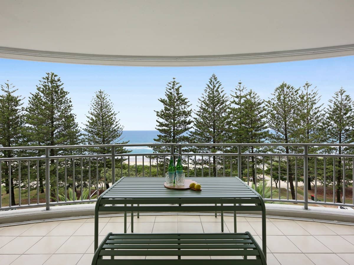 186 The Esplanade, Burleigh Heads - Thumbnail 7