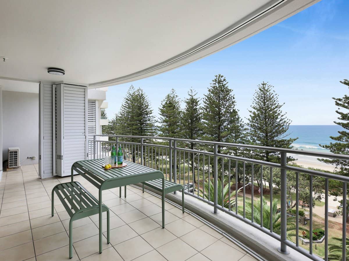 186 The Esplanade, Burleigh Heads - Thumbnail 10