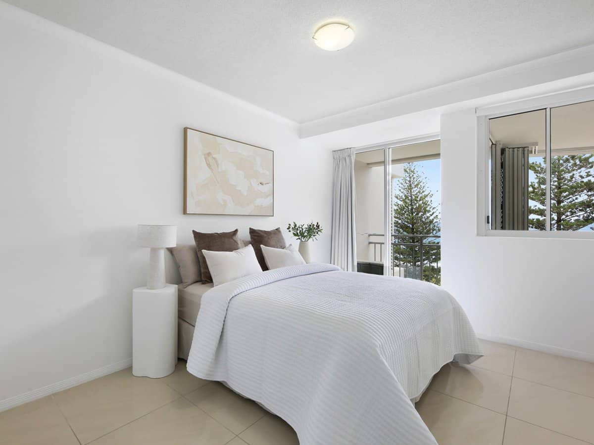 186 The Esplanade, Burleigh Heads - Thumbnail 20