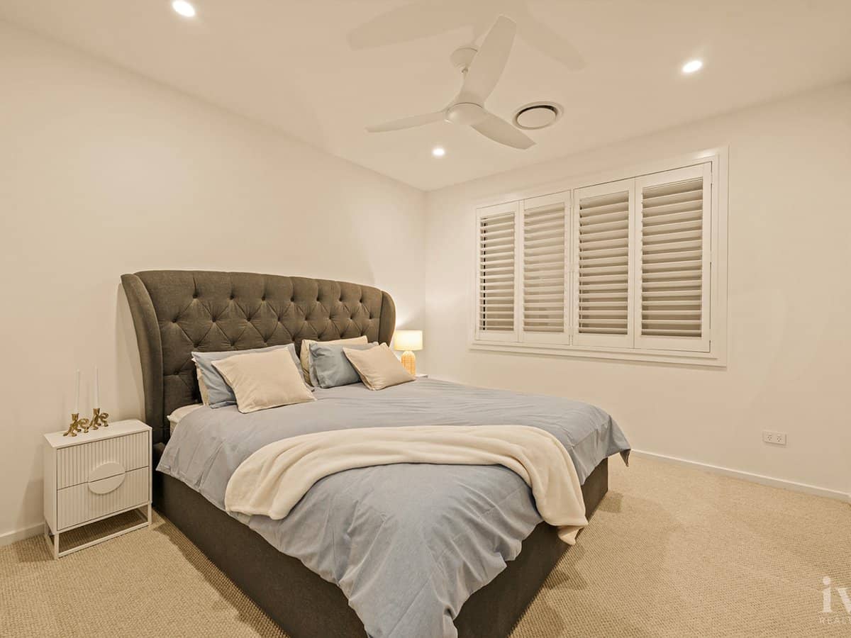 9221 Peter Senior Drive, Hope Island - Thumbnail 24