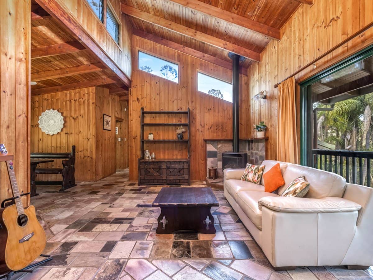 1194 Tamborine - Oxenford Road, Wongawallan - Thumbnail 2