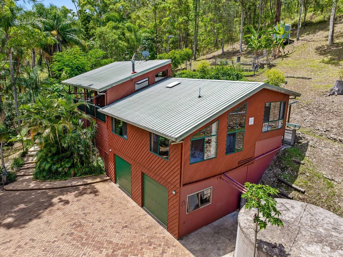 1194 Tamborine - Oxenford Road, Wongawallan - Thumbnail 6