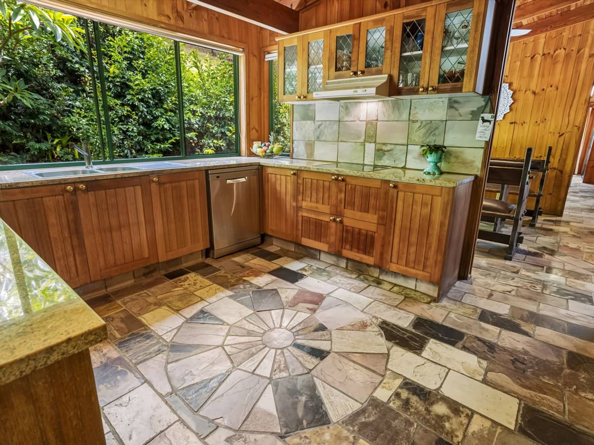 1194 Tamborine - Oxenford Road, Wongawallan - Thumbnail 11