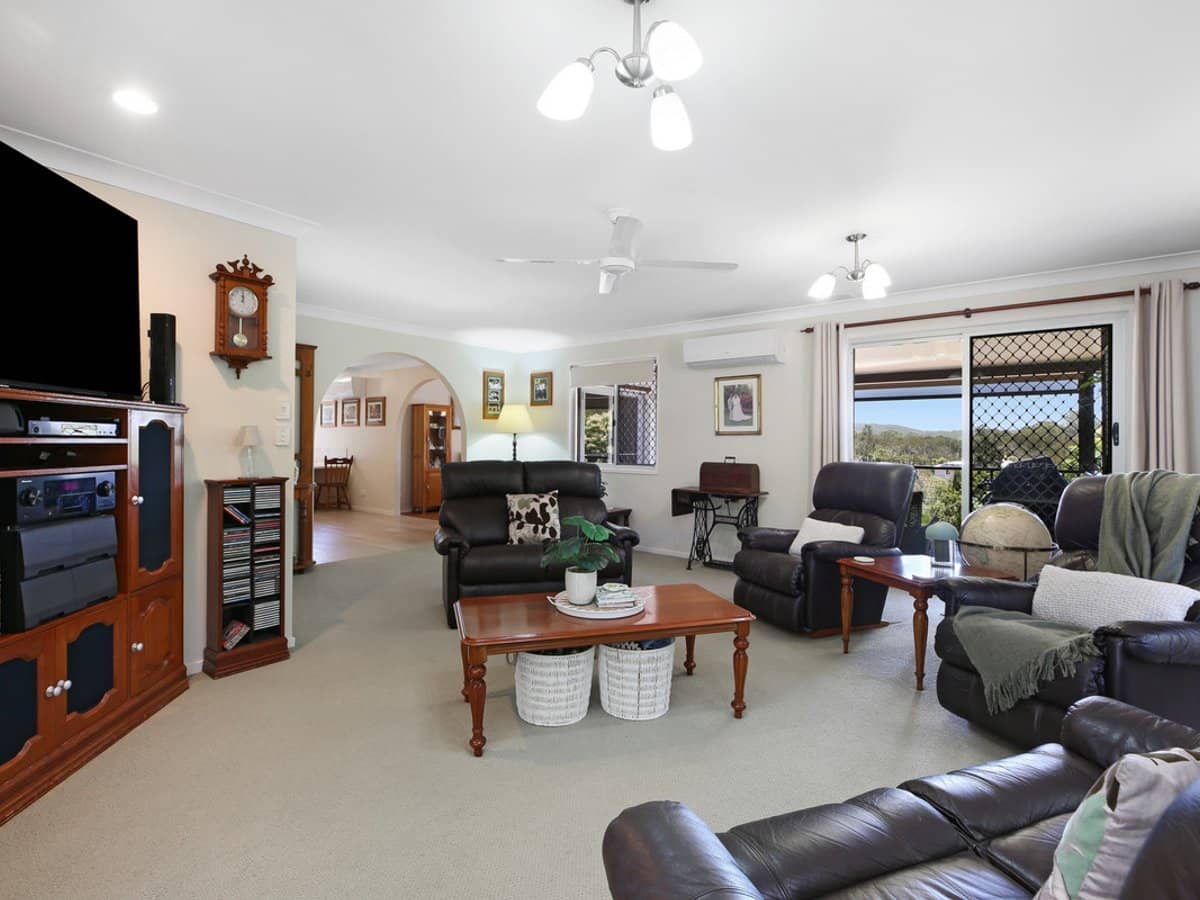 7 Wirildar Drive, Elanora - Thumbnail 9