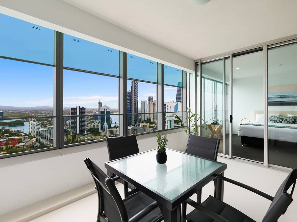 9 Hamilton Avenue, SURFERS PARADISE - Thumbnail 3