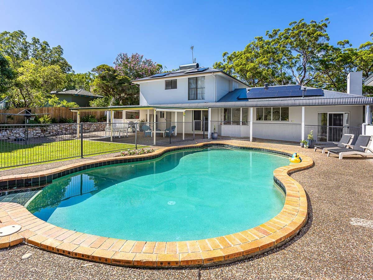 25 Karragata Court, TALLEBUDGERA - Thumbnail 2