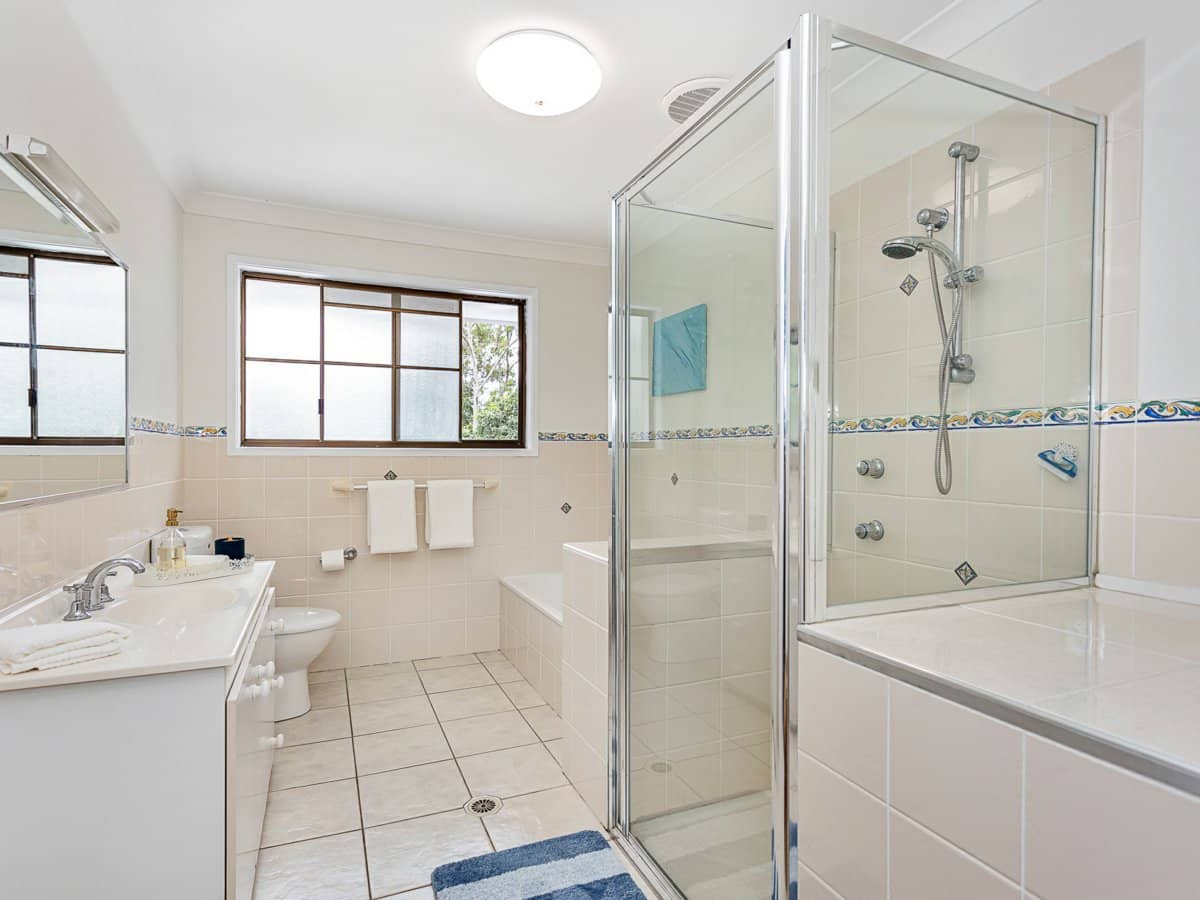 25 Karragata Court, TALLEBUDGERA - Thumbnail 16