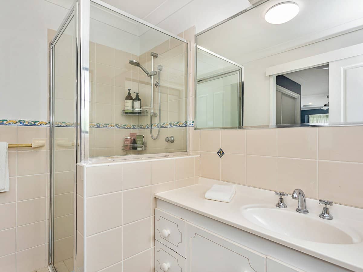 25 Karragata Court, TALLEBUDGERA - Thumbnail 17