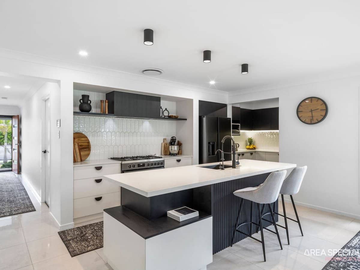 22 Iluka Way, Jacobs Well - Thumbnail 5