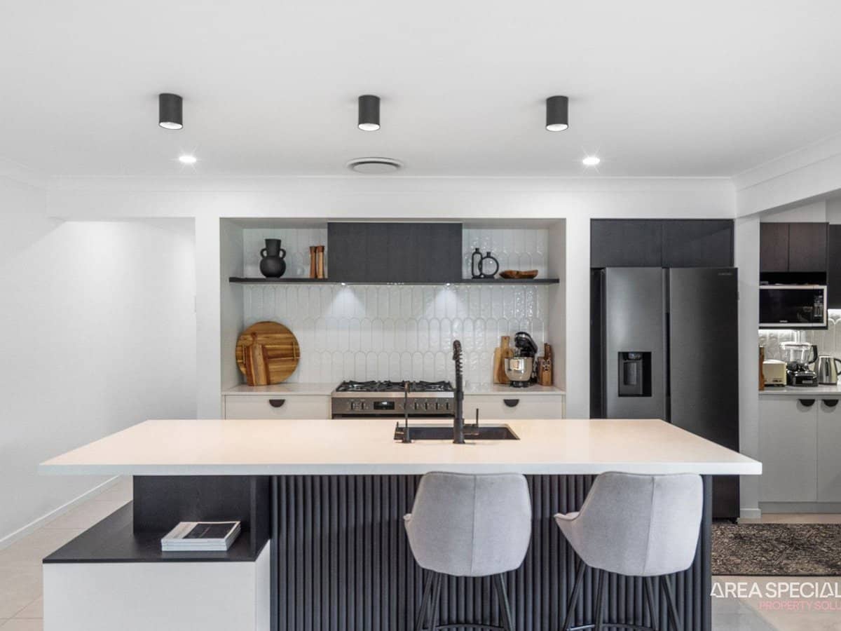 22 Iluka Way, Jacobs Well - Thumbnail 6