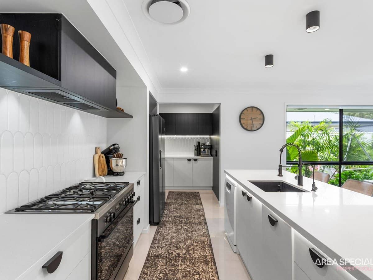 22 Iluka Way, Jacobs Well - Thumbnail 7