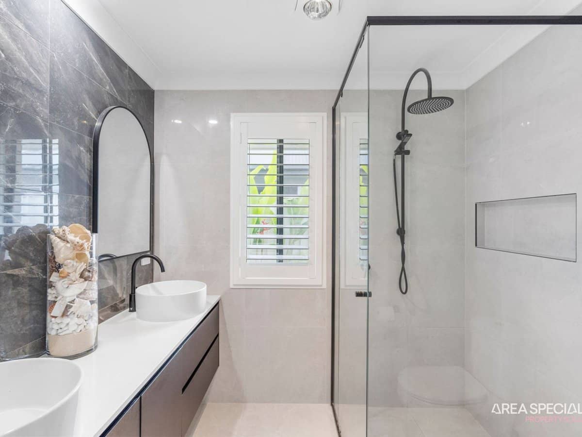 22 Iluka Way, Jacobs Well - Thumbnail 16