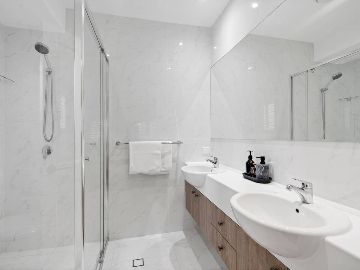 1-15 Geraldton Drive, ROBINA - Thumbnail 10