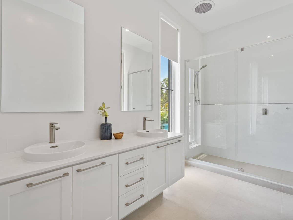 141 Cowell Drive, BURLEIGH HEADS - Thumbnail 26