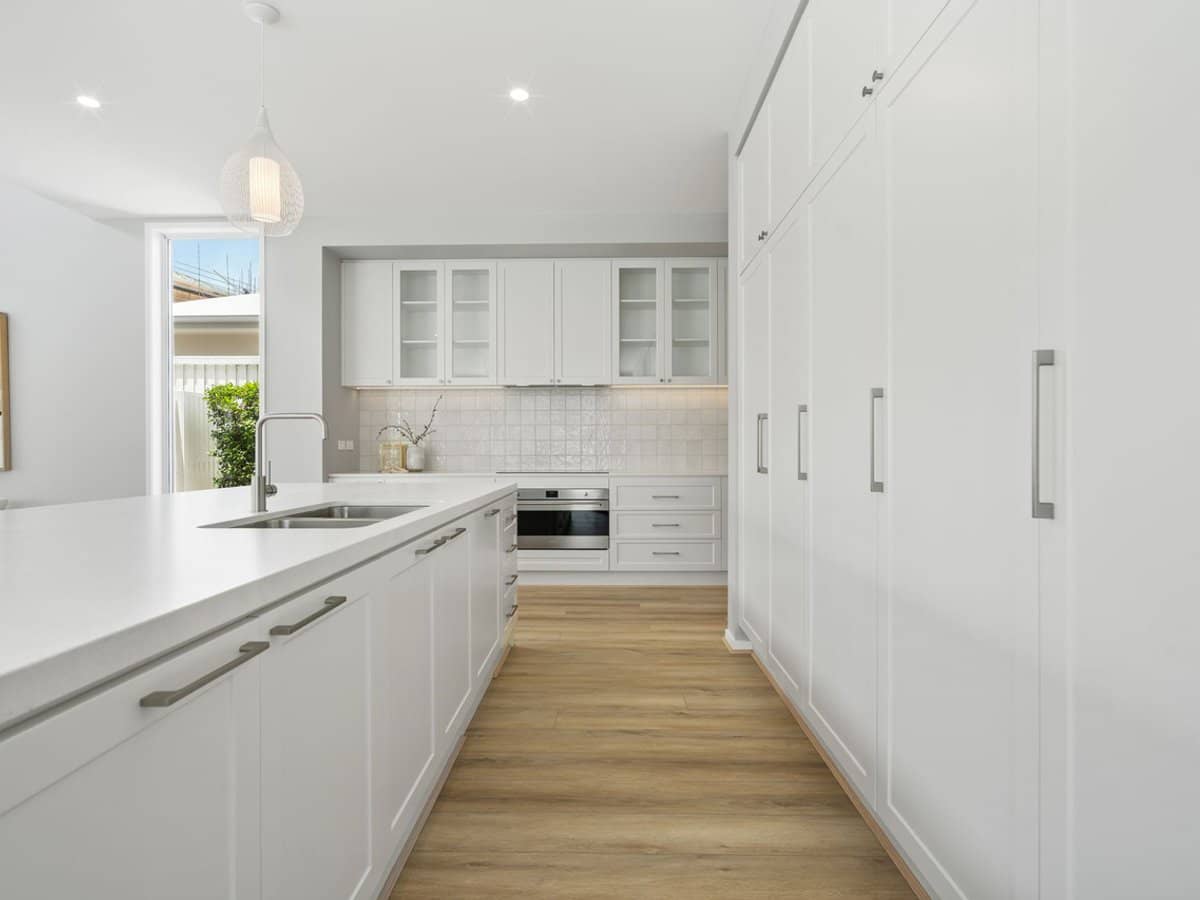 141 Cowell Drive, BURLEIGH HEADS - Thumbnail 27