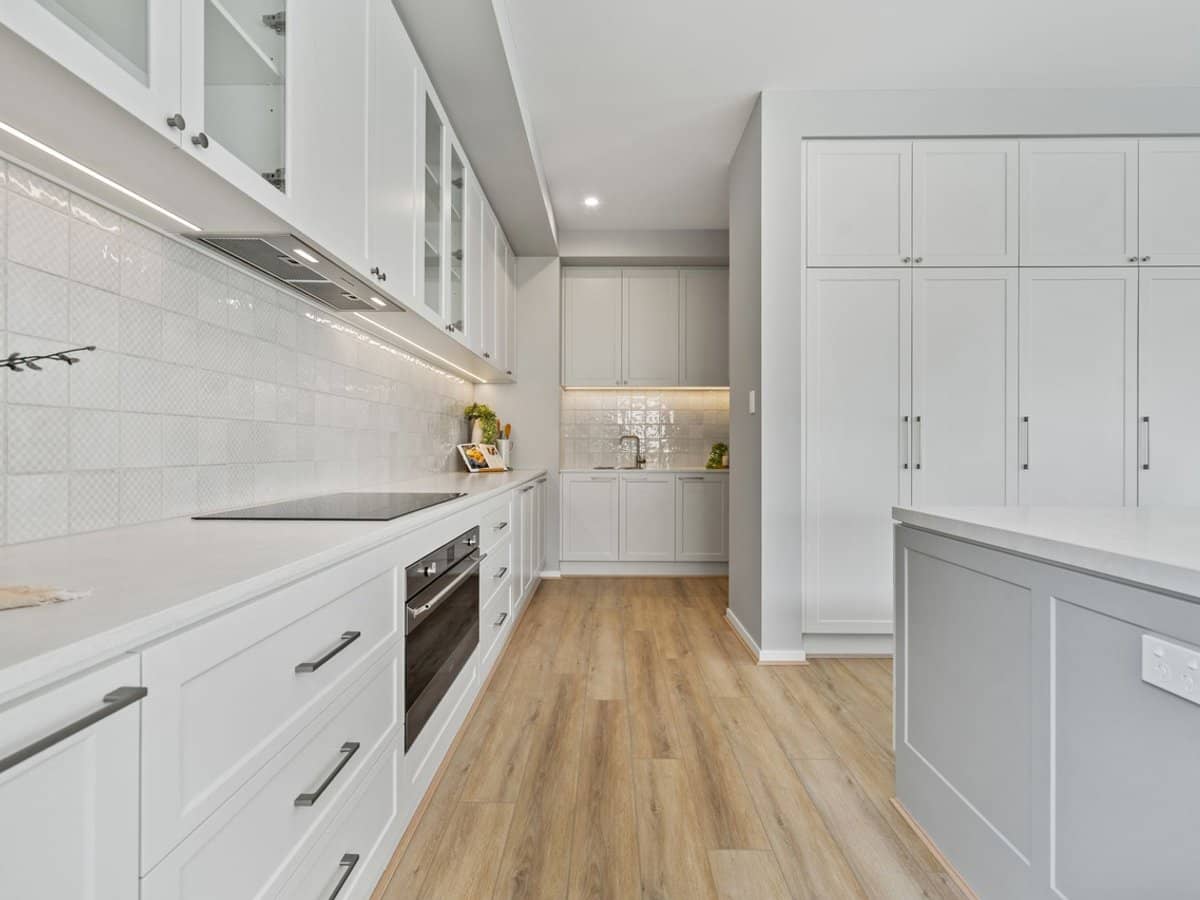 141 Cowell Drive, BURLEIGH HEADS - Thumbnail 31