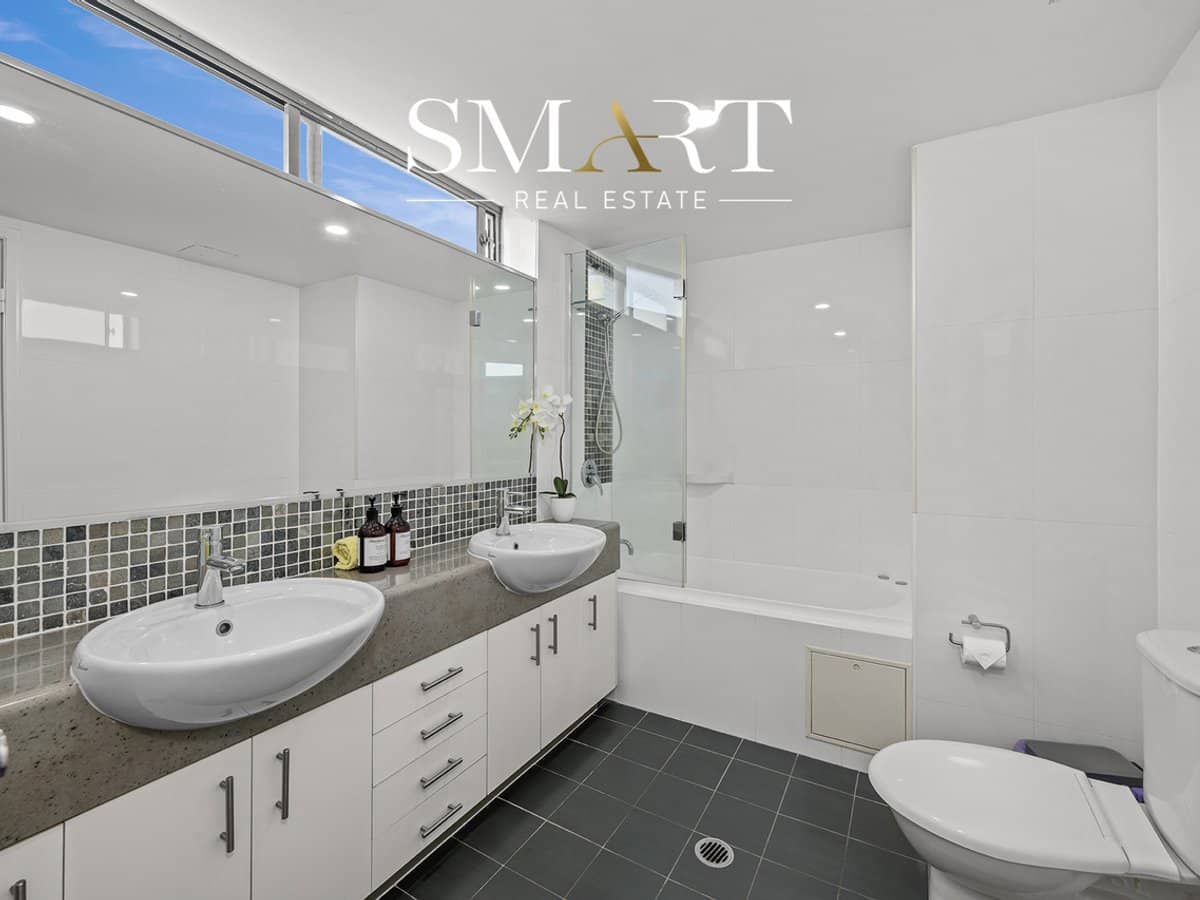 136 Marine Parade, SOUTHPORT - Thumbnail 13