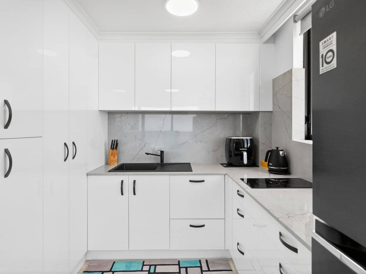 60 The Esplanade, Surfers Paradise - Thumbnail 13