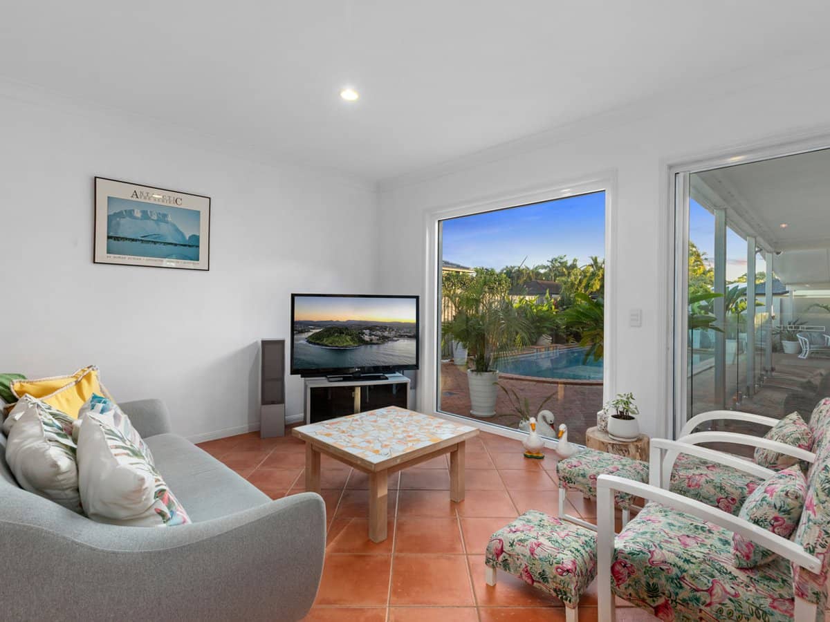 52 Tropicana Circuit, Burleigh Waters - Thumbnail 7