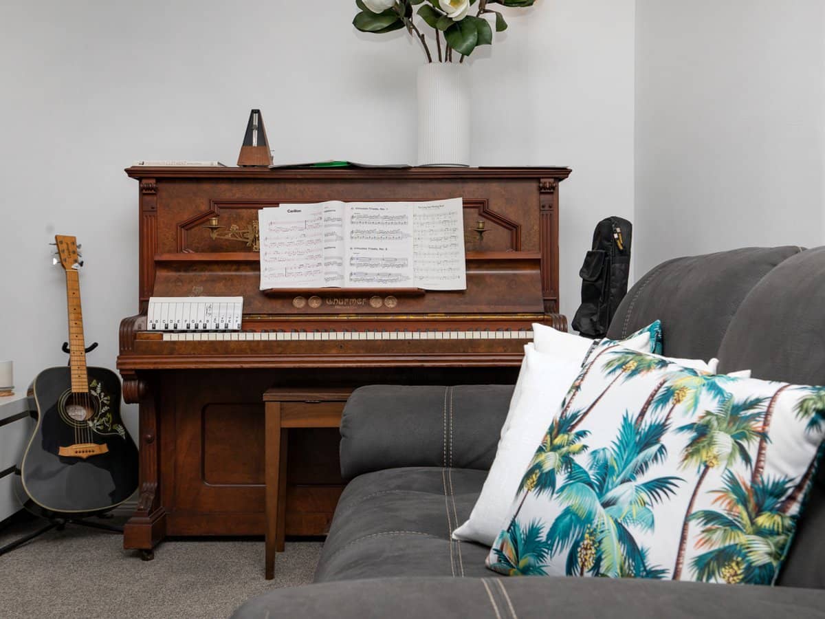 52 Tropicana Circuit, Burleigh Waters - Thumbnail 10