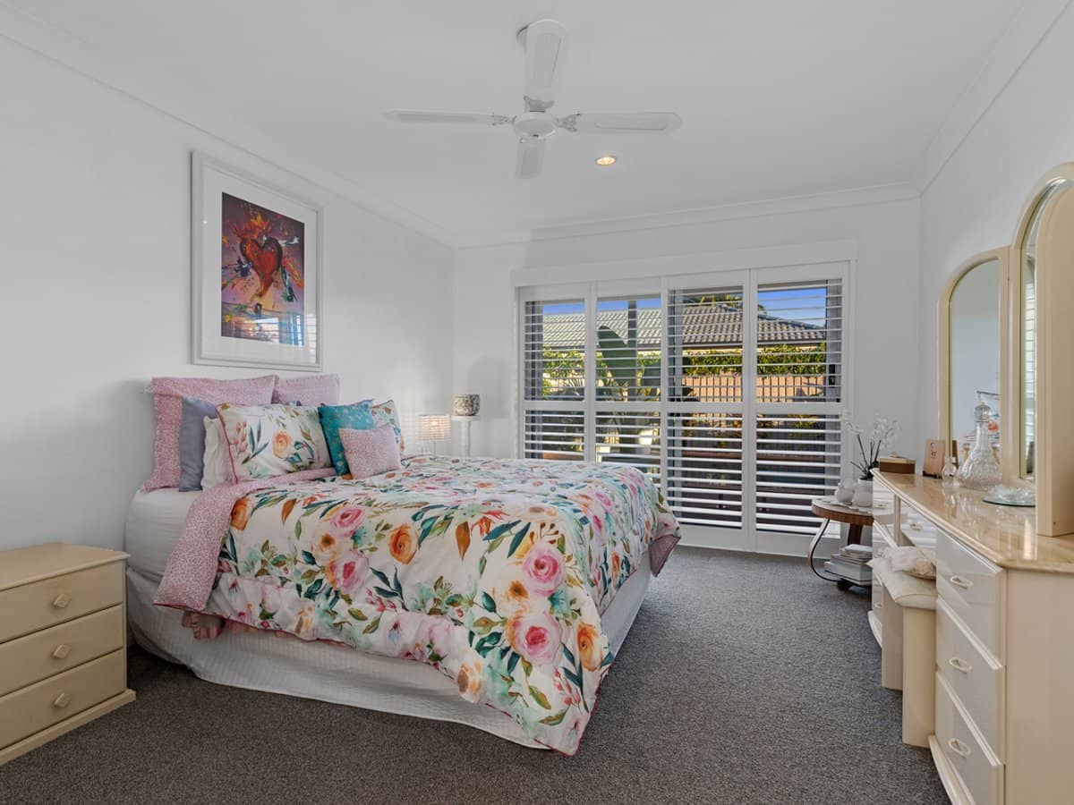 52 Tropicana Circuit, Burleigh Waters - Thumbnail 14